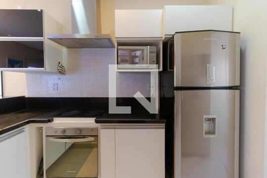 Cozinha de casa de condomínio à venda com 3 quartos, 180m² em Jardim das Paineiras, Campinas
