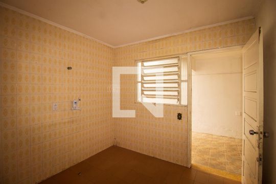 Cozinha de casa à venda com 5 quartos, 140m² em Hípica, Porto Alegre