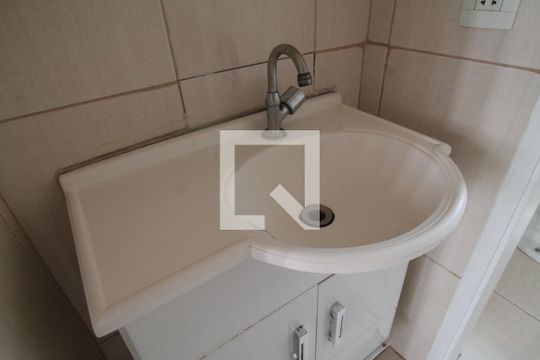 Pia de apartamento à venda com 2 quartos, 45m² em Conjunto Habitacional Padre Manoel da Nóbrega, São Paulo