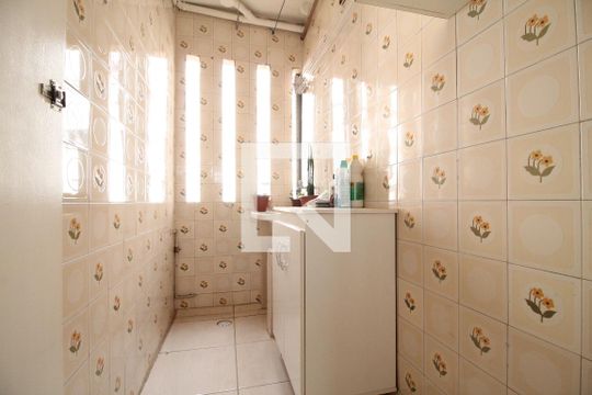 Lavanderia de apartamento à venda com 2 quartos, 45m² em Conjunto Habitacional Padre Manoel da Nóbrega, São Paulo