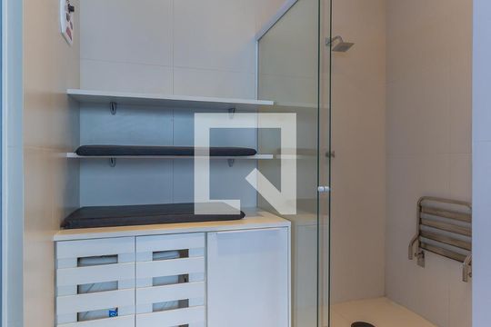 Área comum - Sauna de apartamento para alugar com 3 quartos, 74m² em Cambuí, Campinas