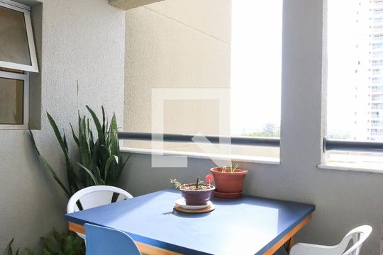 Sacada de apartamento para alugar com 2 quartos, 55m² em Vila Industrial, São José dos Campos