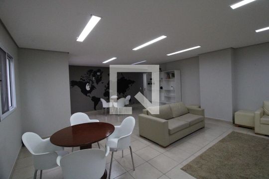 Sala de leitura de apartamento para alugar com 2 quartos, 67m² em Interlagos, São Paulo