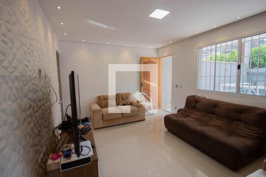 Sala de casa à venda com 3 quartos, 370m² em Vila Carmosina, São Paulo