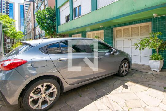 Garagem de apartamento à venda com 1 quarto, 72m² em Praia de Belas, Porto Alegre