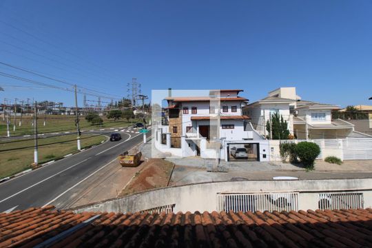 Vista do Quarto e do Banheiro do Quarto 2 (suíte) de casa à venda com 4 quartos, 390m² em Parque Alto Taquaral, Campinas