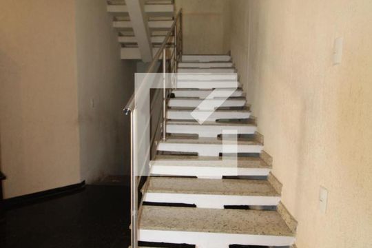 Escada de casa à venda com 4 quartos, 390m² em Parque Alto Taquaral, Campinas