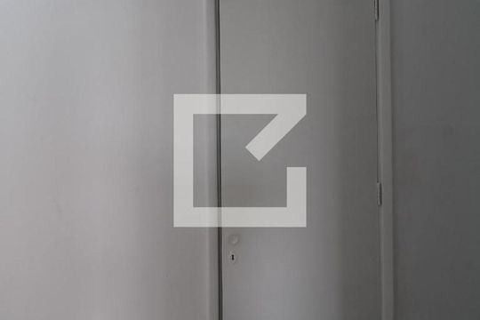 Corredor de apartamento para alugar com 2 quartos, 120m² em Novo Taquaral, Campinas