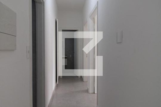 Corredor de apartamento para alugar com 2 quartos, 120m² em Novo Taquaral, Campinas