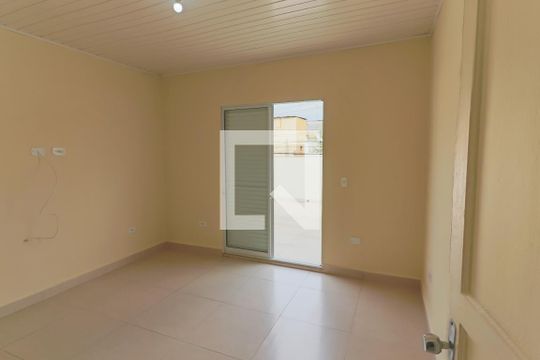 Quarto 1 Com Varanda de casa para alugar com 2 quartos, 80m² em Vila Dinorah, São Paulo