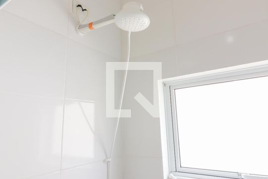 Banheiro de casa para alugar com 2 quartos, 80m² em Vila Dinorah, São Paulo