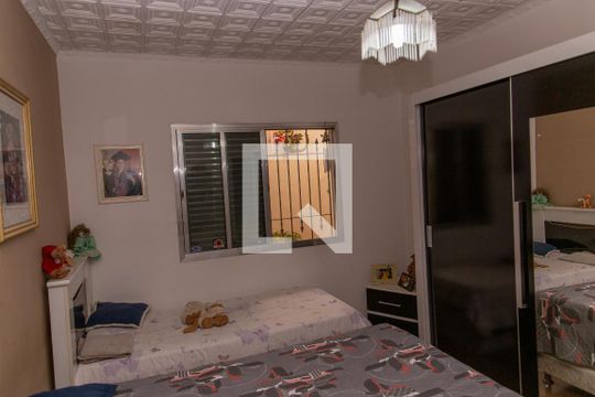 Quarto 2 de casa à venda com 3 quartos, 180m² em Piraporinha, Diadema