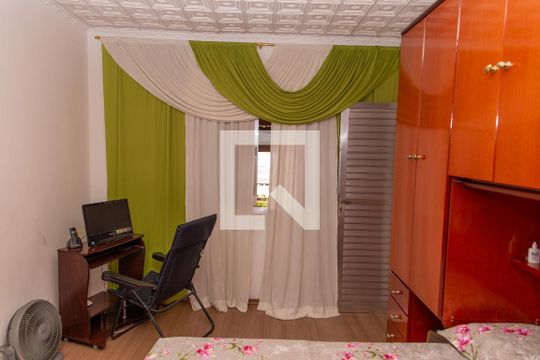 Quarto 1 de casa à venda com 3 quartos, 180m² em Piraporinha, Diadema