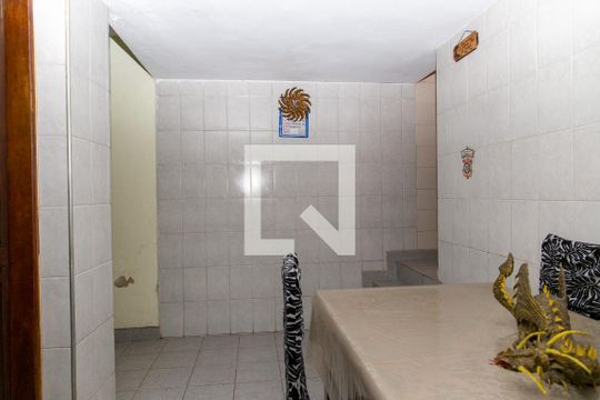 Hall de casa à venda com 3 quartos, 180m² em Piraporinha, Diadema