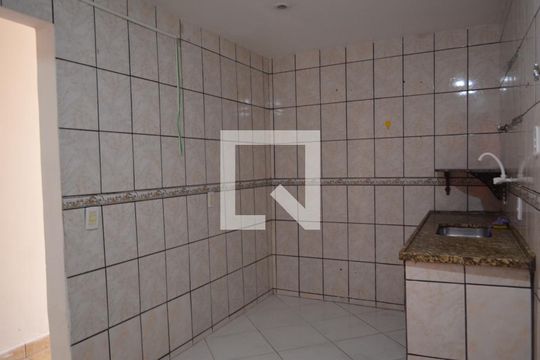 Cozinha de casa para alugar com 2 quartos, 100m² em Taquara, Rio de Janeiro