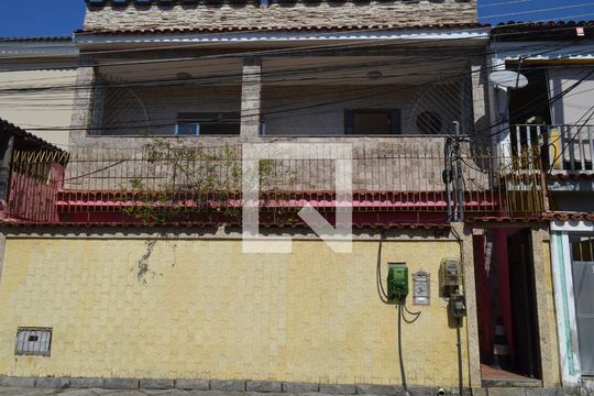 Fachada de casa para alugar com 2 quartos, 100m² em Taquara, Rio de Janeiro