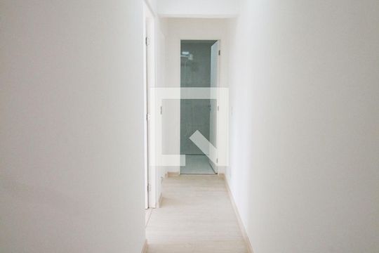 corredor de apartamento à venda com 2 quartos, 49m² em Casa Verde Alta, São Paulo