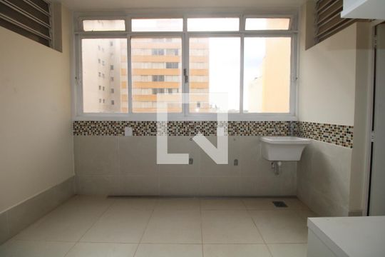 Área de Serviço de apartamento à venda com 3 quartos, 200m² em Centro, Campinas