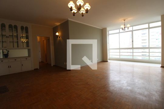 Apartamento à venda com 3 quartos, 200m² em Centro, Campinas