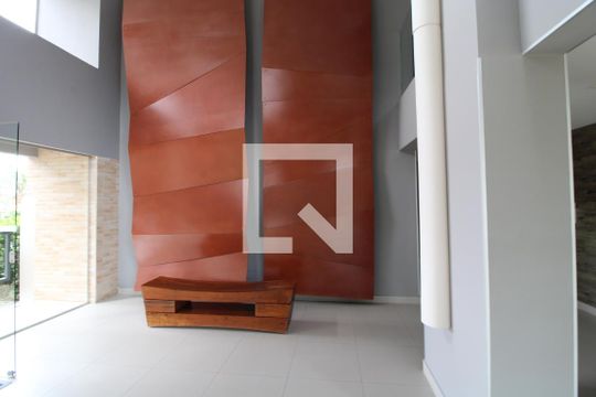 Hall de apartamento à venda com 2 quartos, 70m² em Usina Piratininga, São Paulo