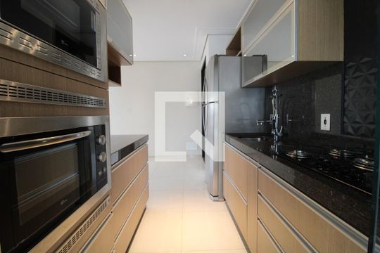 Cozinha de apartamento à venda com 2 quartos, 70m² em Usina Piratininga, São Paulo