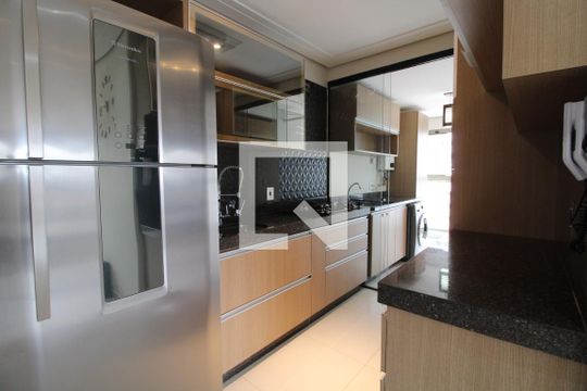 Cozinha de apartamento à venda com 2 quartos, 70m² em Usina Piratininga, São Paulo