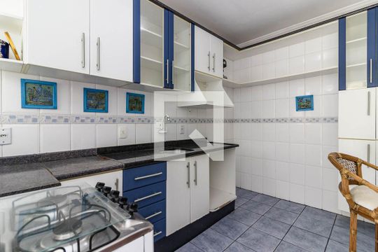 Cozinha de apartamento à venda com 4 quartos, 135m² em Menino Deus, Porto Alegre