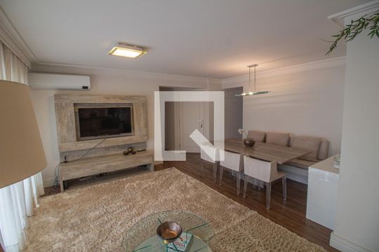 Sala de apartamento para alugar com 3 quartos, 131m² em Brooklin Paulista, São Paulo