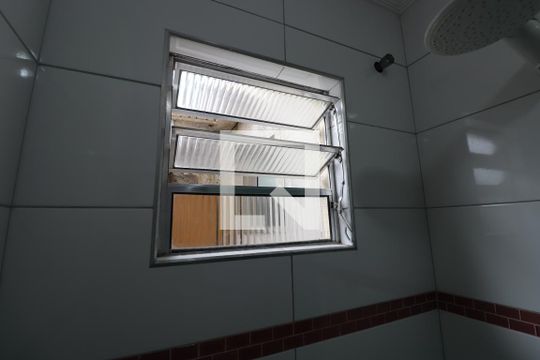 Banheiro de casa de condomínio para alugar com 3 quartos, 125m² em Jardim Guilhermino, Guarulhos