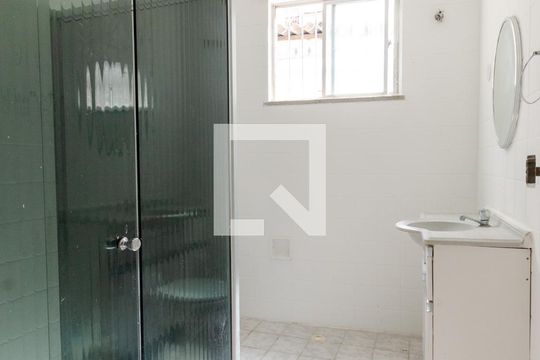 Banheiro de apartamento para alugar com 2 quartos, 90m² em Barra, Salvador