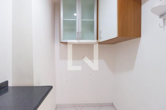 Dispensa de casa à venda com 3 quartos, 240m² em Vila Nova Alba, São Paulo