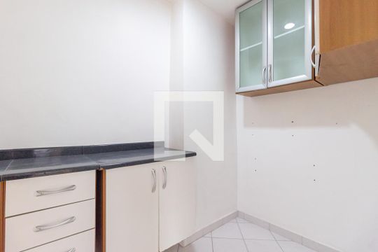 Dispensa de casa à venda com 3 quartos, 240m² em Vila Nova Alba, São Paulo