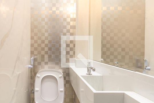 Lavabo de casa à venda com 3 quartos, 240m² em Vila Nova Alba, São Paulo