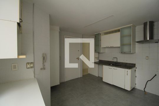 Cozinha de apartamento à venda com 3 quartos, 123m² em Recreio dos Bandeirantes, Rio de Janeiro