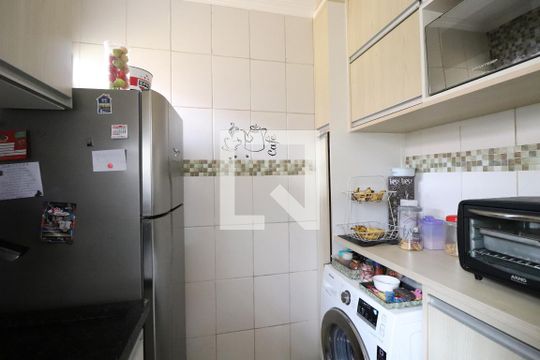 Cozinha e Área de Serviço de casa de condomínio para alugar com 2 quartos, 45m² em Jardim Maria Dirce, Guarulhos