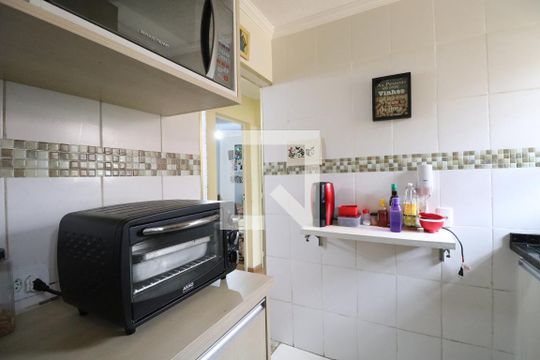 Cozinha e Área de Serviço de casa de condomínio para alugar com 2 quartos, 45m² em Jardim Maria Dirce, Guarulhos