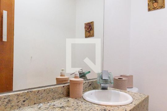 Lavabo de casa à venda com 3 quartos, 130m² em Jardim das Vertentes, São Paulo