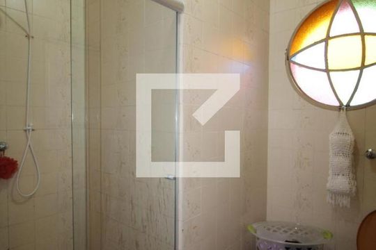 Banheiro de casa à venda com 3 quartos, 198m² em Chácara Belenzinho, São Paulo