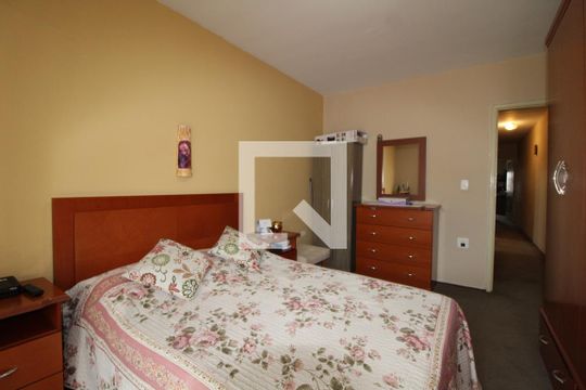 Quarto de casa à venda com 3 quartos, 198m² em Chácara Belenzinho, São Paulo