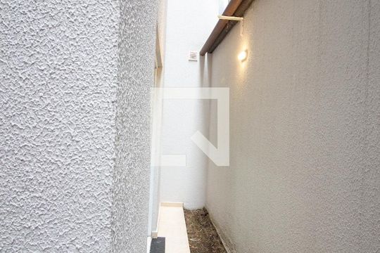 Varanda de kitnet/studio para alugar com 1 quarto, 28m² em Luz, São Paulo