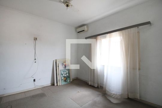 Suíte de casa para alugar com 3 quartos, 242m² em Centro, Sorocaba