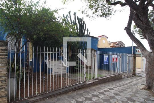 Fachada de casa para alugar com 3 quartos, 242m² em Centro, Sorocaba