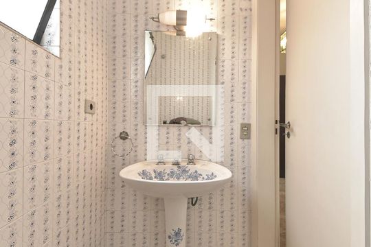 Lavabo de casa à venda com 3 quartos, 350m² em Brooklin, São Paulo