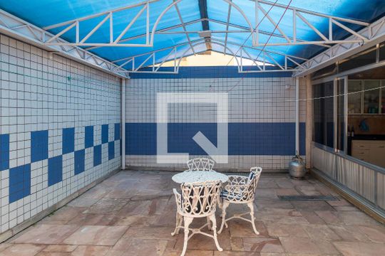 Terraço de casa à venda com 3 quartos, 425m² em Vila Rosalia, Guarulhos