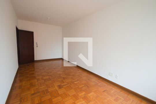 Sala de apartamento para alugar com 1 quarto, 90m² em Cambuci, São Paulo