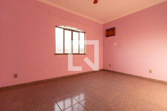 Quarto 2 de casa para alugar com 2 quartos, 180m² em Silvânia, Nova Iguaçu