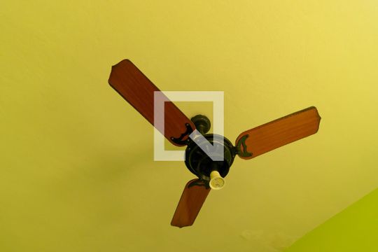 Ventilador de casa para alugar com 2 quartos, 180m² em Silvânia, Nova Iguaçu