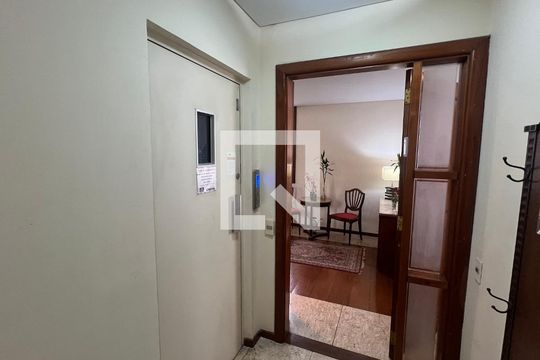 Hall social de apartamento para alugar com 3 quartos, 220m² em Jardim Paulista, São Paulo