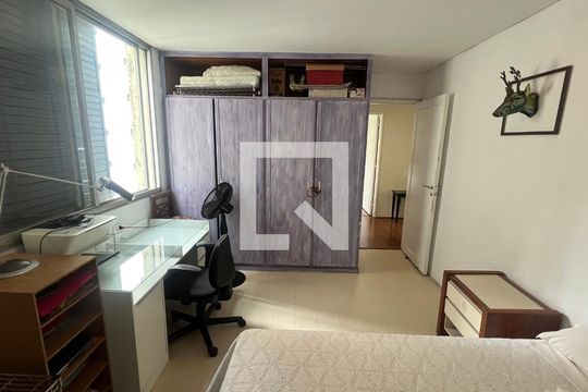 Quarto 1 de apartamento para alugar com 3 quartos, 220m² em Jardim Paulista, São Paulo