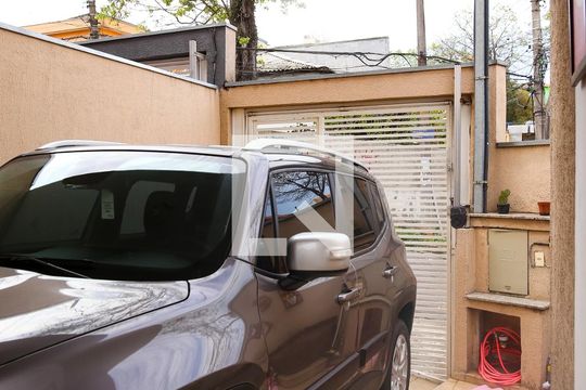 Área Externa de casa à venda com 2 quartos, 120m² em Parque das Nações, Santo André